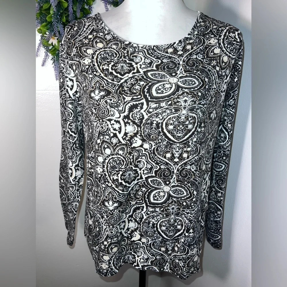 Charter Club,L, pima cotton luxury, geometric floral outlined in gold, glitter,